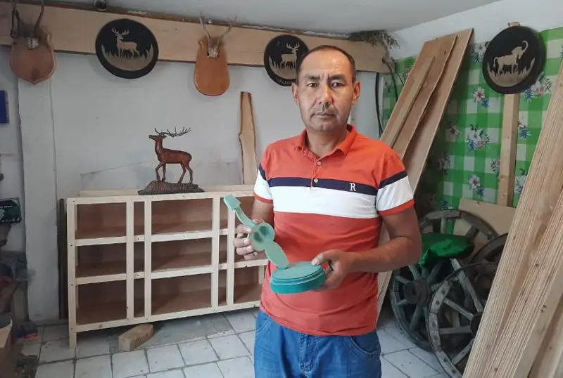Сүйікті ісім кәсібіме айналды – ағаштан түрлі бұйым жасайтын қолөнерші