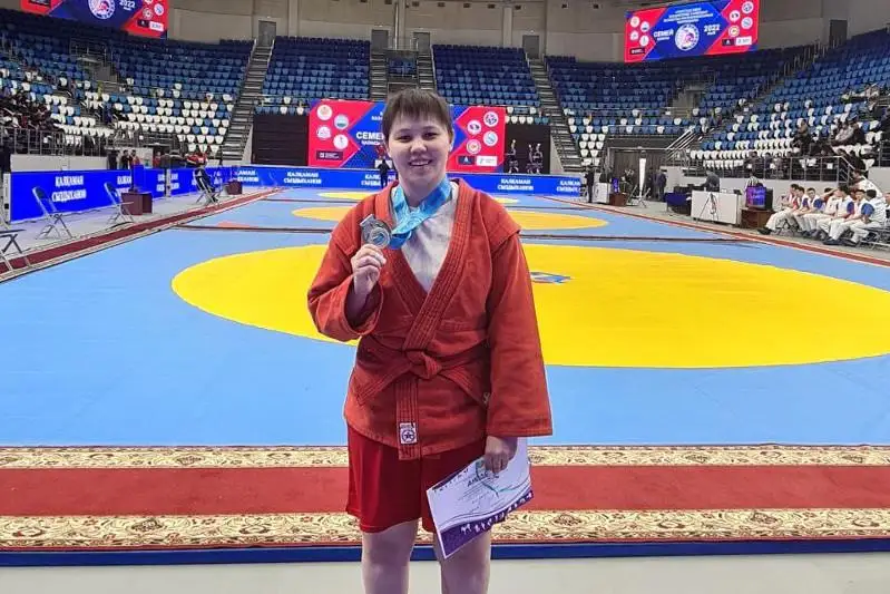 Лейтенант полиции из Экибастуза завоевала «серебро» чемпионата РК по самбо