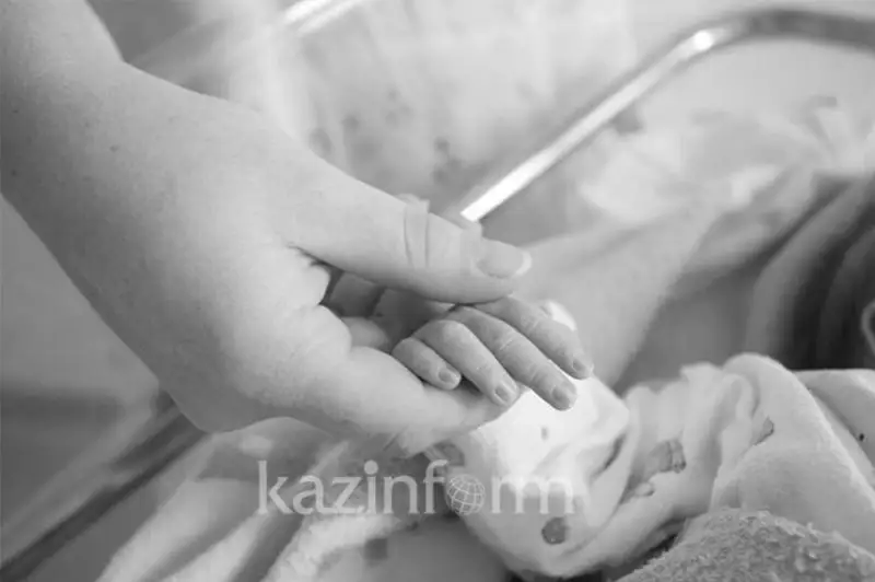 Qaraǵandyda 9 aılyq sábı ólimine qatysty tergeý júrip jatyr