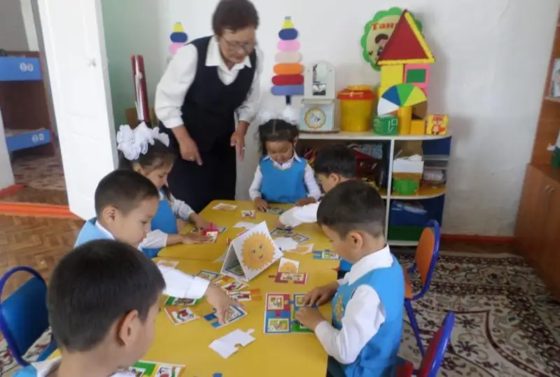 Keıingi on jylda balabaqshaǵa baratyn búldirshinder kóbeıip keledi - tárbıeshi