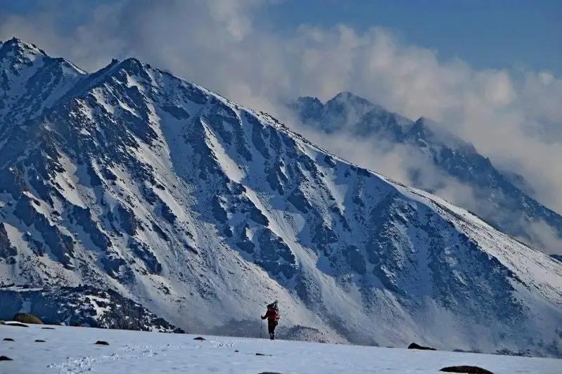 Алматинцев просят воздержаться от похода в горы