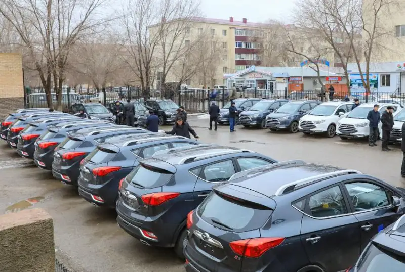 Новый служебный транспорт получили сотрудники 29 ветеринарных станций Актюбинской области