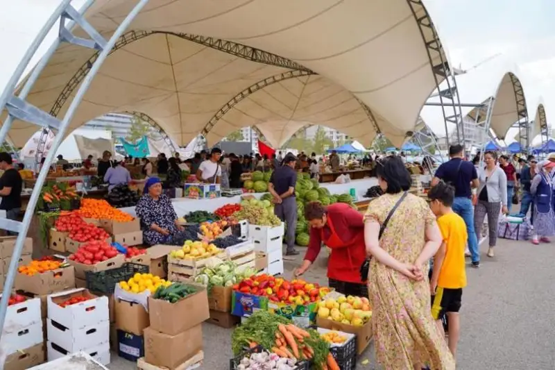 Сельхозярмарка товаропроизводителей Туркестанской области проходит в столице