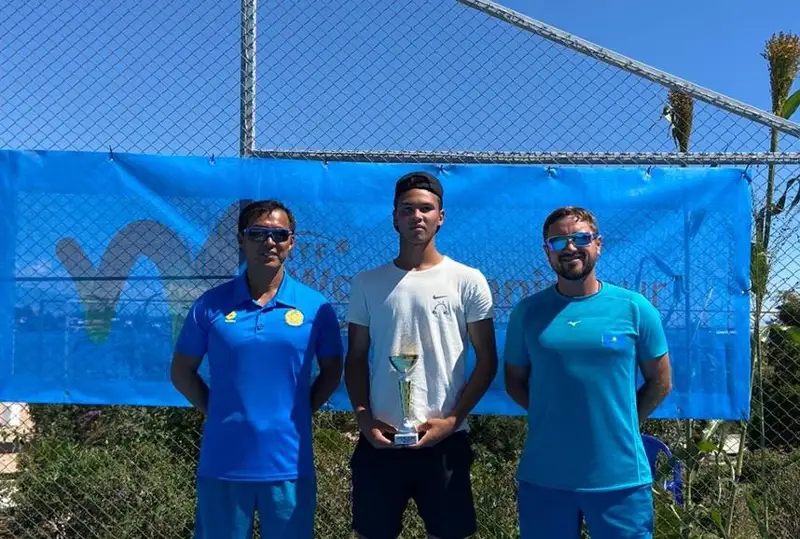 Двое юных казахстанских теннисистов стали чемпионами международных турниров