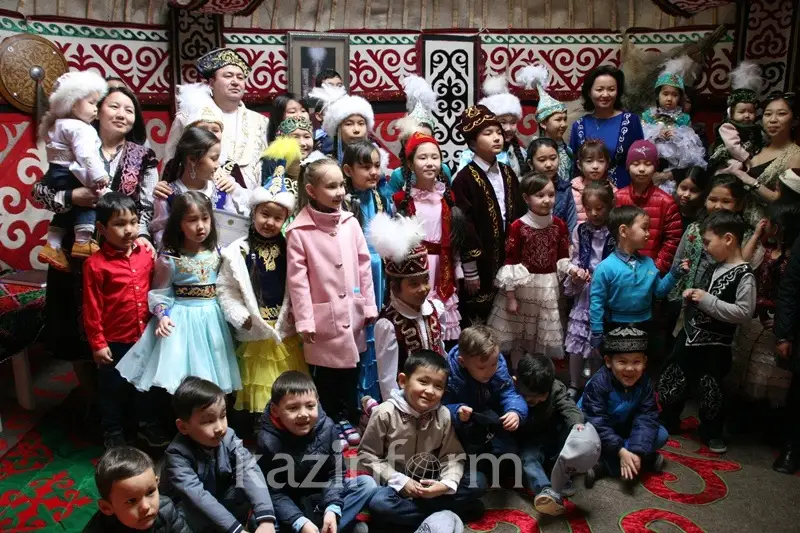 Бейжіңде қазақстандық балалар Наурыз мерекесін тойлады