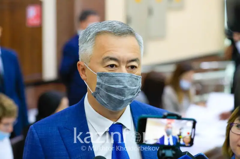 Увеличение минимальной зарплаты влечет много положительных моментов - Серик Жумангарин