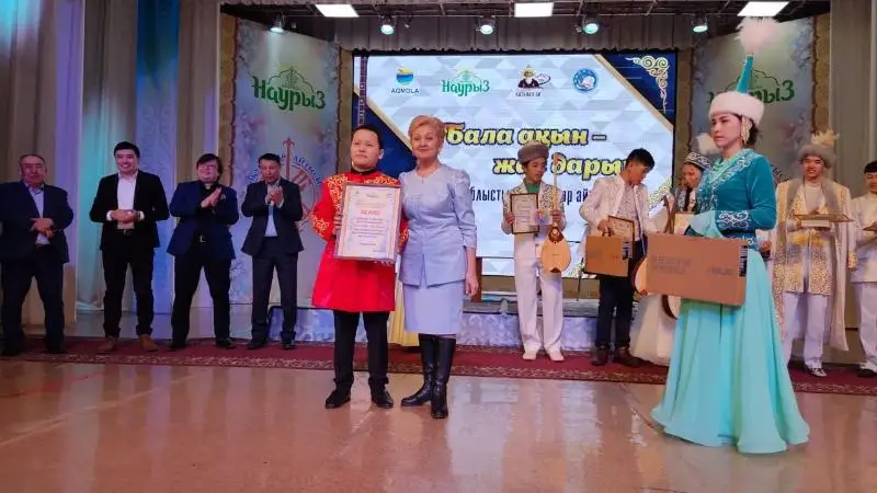 Айтыс школьников прошел в Акмолинской области