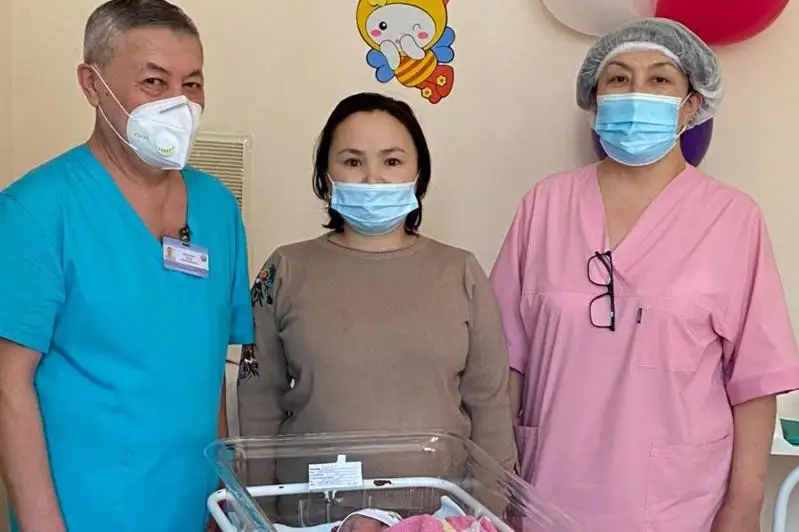 В честь султана Бейбарыса назвали одного из тройняшек в Павлодаре