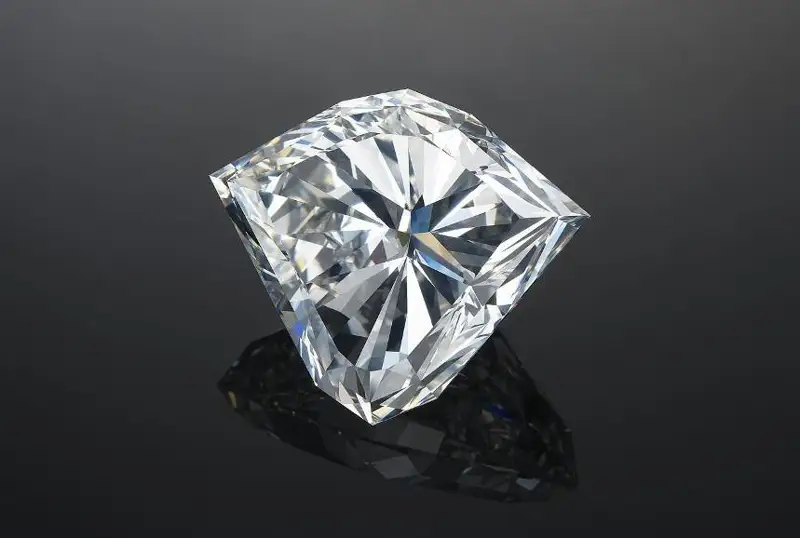Angolada salmaǵy 131 karat almaz tabyldy