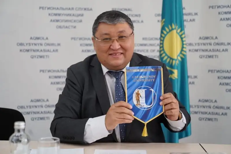 Вымпел акмолинского вуза в честь юбилея отправили в космос