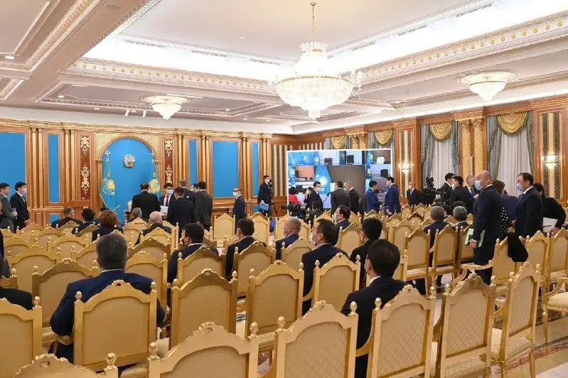 Prezıdent bıznes ókilderimen kezdesedi