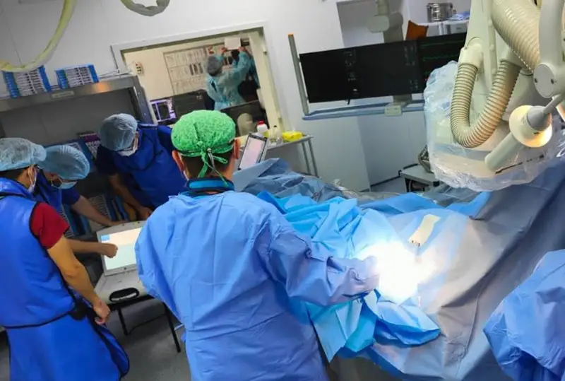 Впервые в РК: Операцию по установке дефибриллятора новейшего поколения провели в Таразе