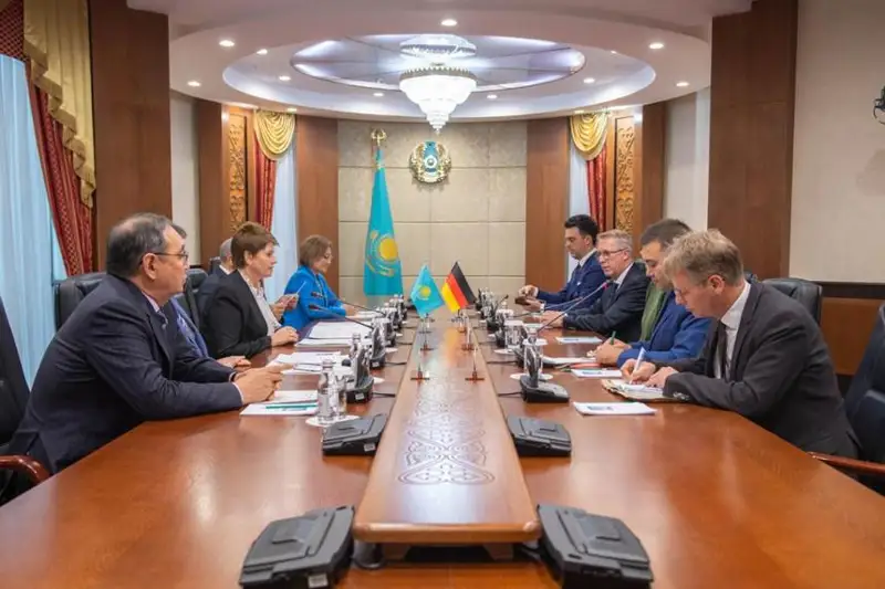 Сотрудничество между Казахстаном и ФРГ обсудили в Сенате