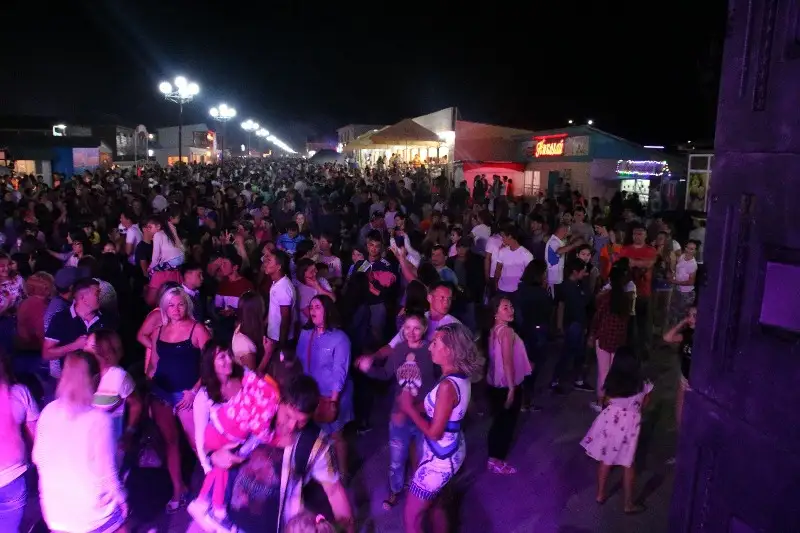 Алакөлдегі фестивальді 10 мыңнан аса демалушы тамашалады