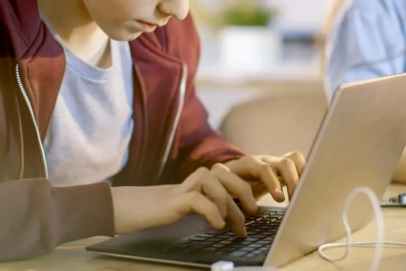 استانادا ەكىنشى اۋىسىمداعى 0-4-سىنىپتار ونلاين وقيدى