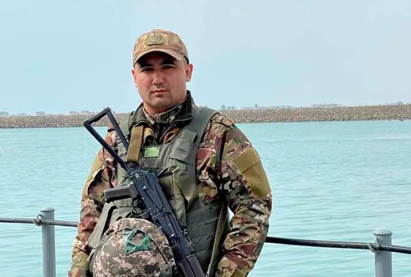 Упавшего в Каспийское море мальчика спас военный в Актау