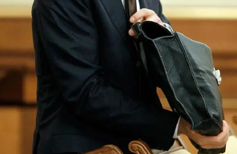 Аким Кызылкогинского района Атырауской области освобожден от должности