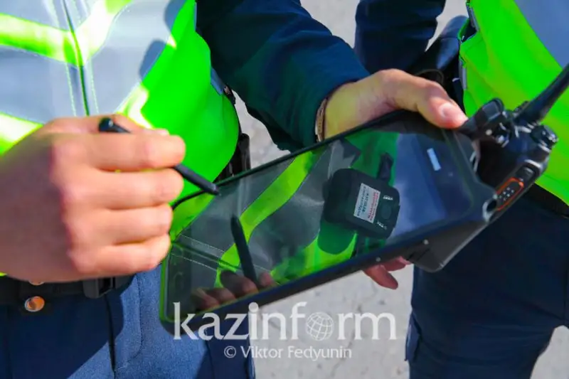 Автомобили изымают у должников по налогам в Шымкенте