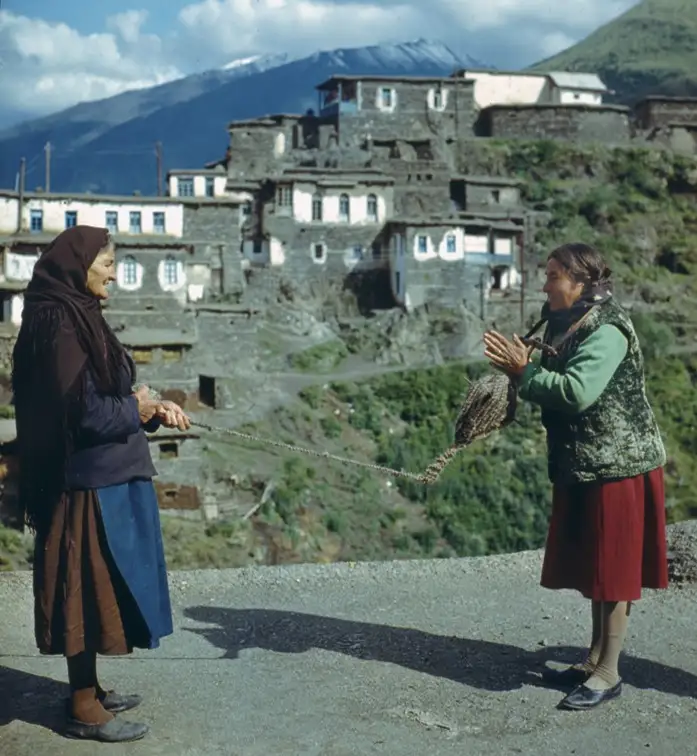 تاكاپپار تاۋ حالقى - ساحۋرلار