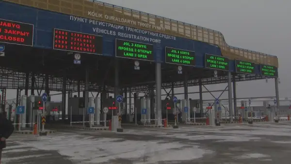 قازاق- قىتاي شەكاراسىنداعى جۇكتىڭ الىس- بەرىسى قيىنداپ تۇر