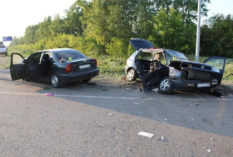 Семь человек получили травмы и один погиб в ДТП на трассе в СКО