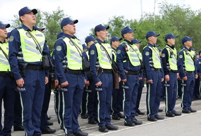 Актюбинские полицейские сменили форму