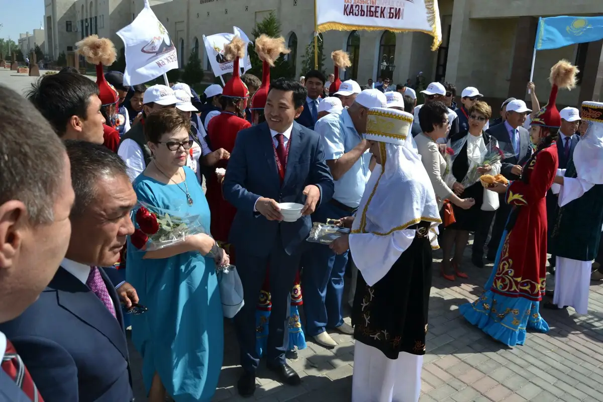 Қазыбек бидің жолымен жүріп өтетін халықаралық автокеруен оңтүстік өңірге жетті