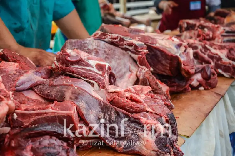 ەلوردا بازارلارىندا ۇرلانعان مال ەتى ساتىلىپ كەلگەن