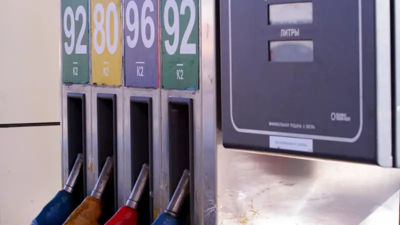 قازاقستاننىڭ قاي وڭىرلەرىندە بەنزين قىمباتتادى؟
