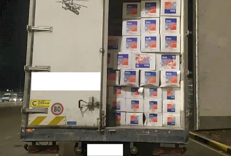 Пытались вывезти еще 11 тонн сахара из Кыргызстана в Казахстан