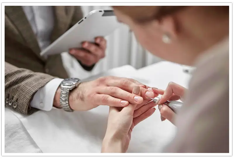 سۇلۋلىق سالوندارىندا س پ ي ت اۋرۋىن جۇقتىرۋ قاۋپى بار