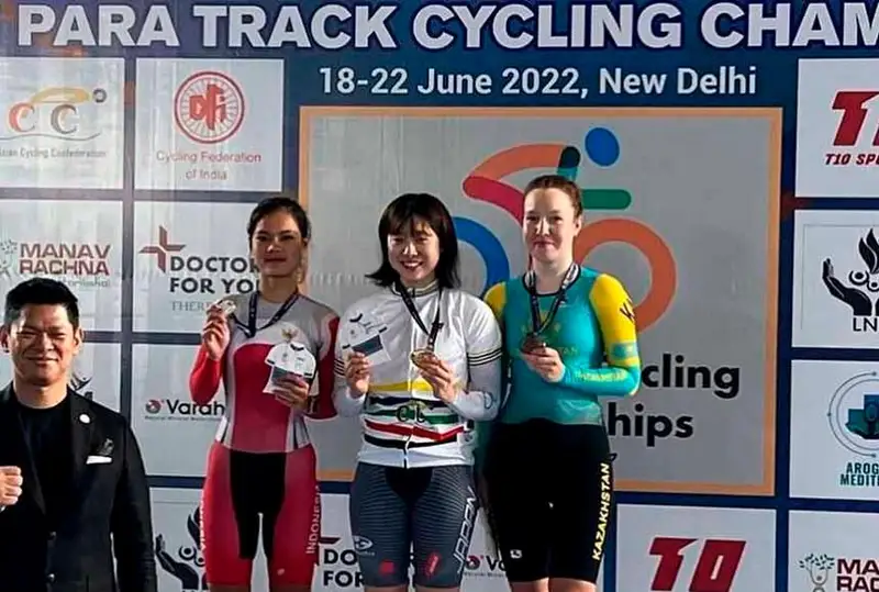 Казахстанская гонщица выиграла историческую медаль чемпионата Азии