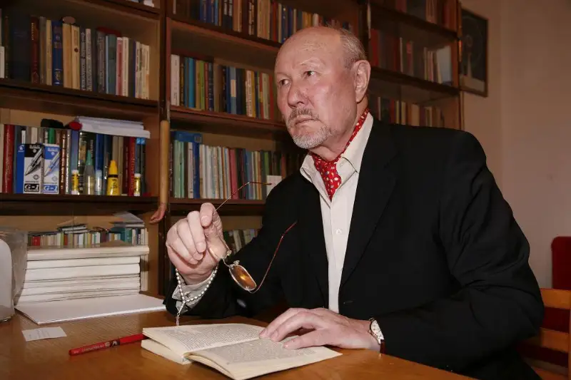 اقسەلەۋ اعامەن سوڭعى كەزدەسۋ: اكەمنىڭ «باس تاباعىنىڭ» قوناقتارى