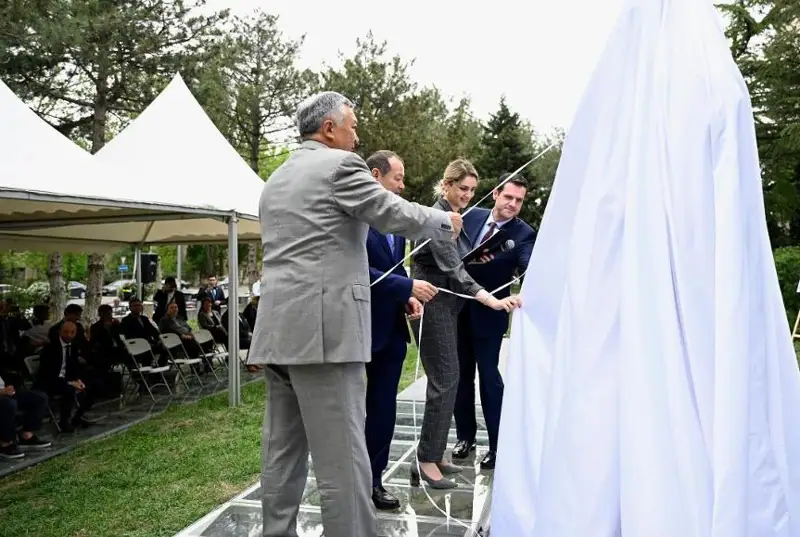 Памятник Абаю открылся в Тбилиси