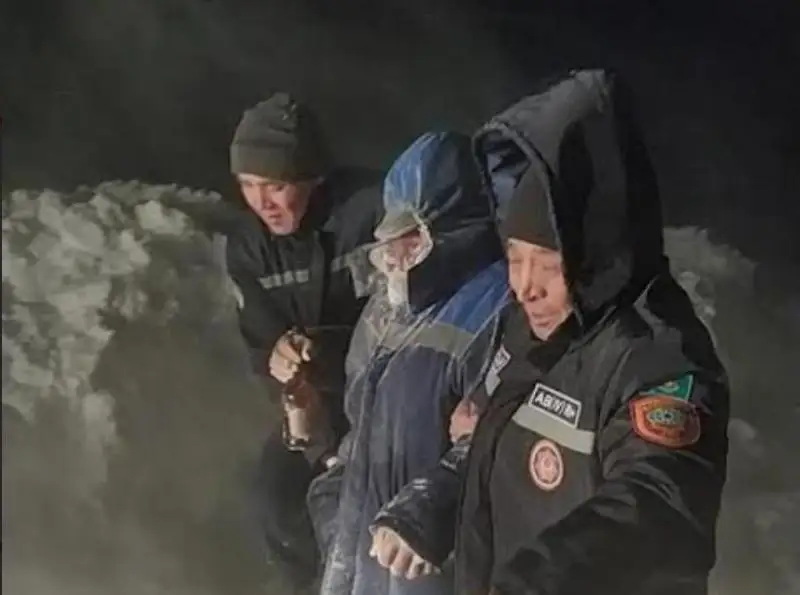 Пожилого актюбинца с обморожением спасли в степи