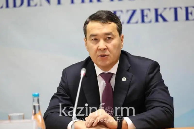 Казахстан на год приостановит экспорт военной продукции