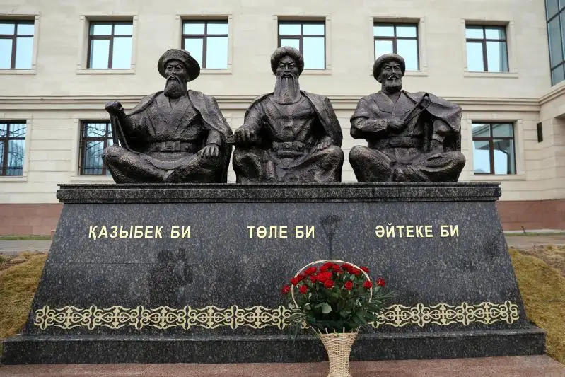 Мен оны көрдім және соны қаладым