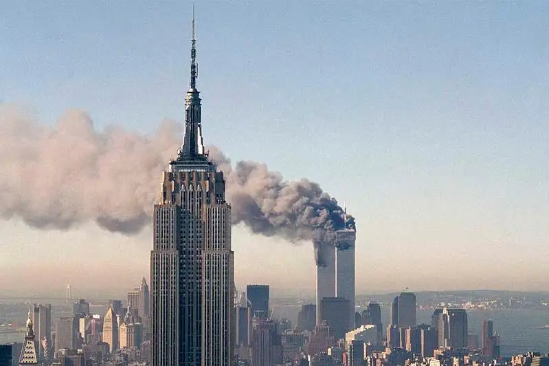 Церемония в память о жертвах терактов 11 сентября 2001 года состоялась в Нью-Йорке