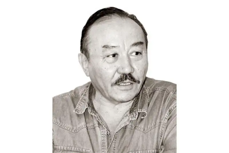 تۇرسىن جۇرتباي. مۇحتار ماعاۋين