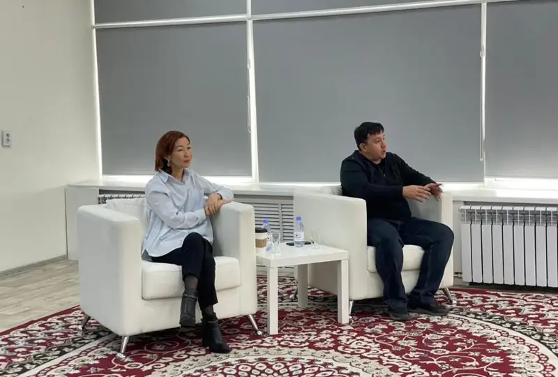 ShQO-da saılaýda alǵash ret daýys beretin jastarǵa arnalǵan semınar ótti