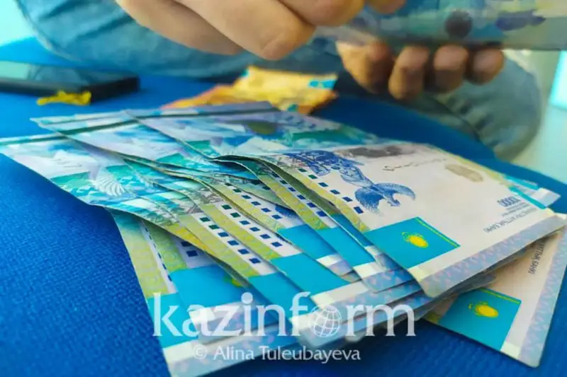 Jyl basynan beri qazaqstandyqtarǵa 217 mlrd teńgeden astam somaǵa járdemaqy tólendi