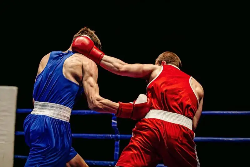 Боксёры отправили друг друга в нокдаун одновременно