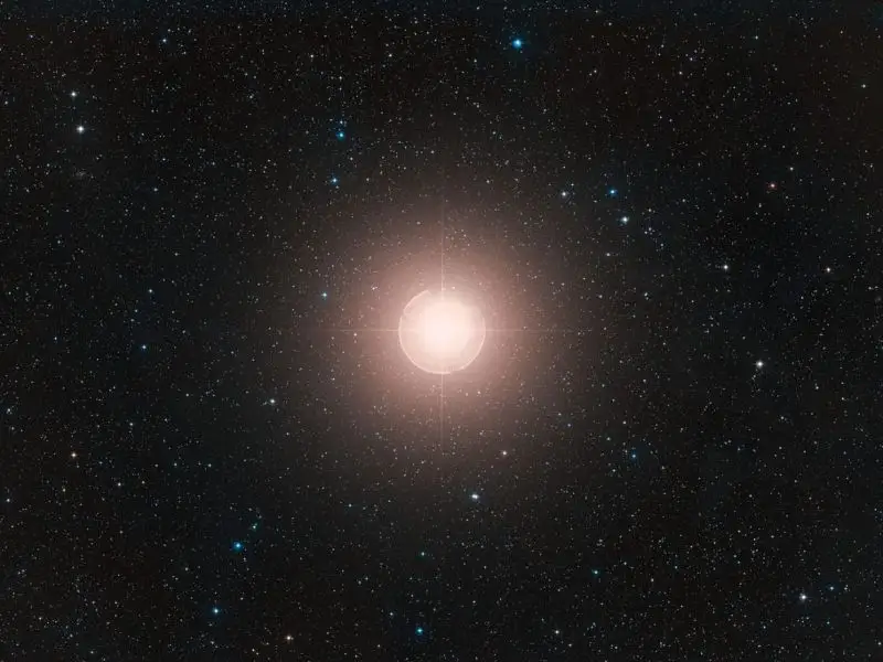 عالامداعى ەڭ كونە جۇلدىز