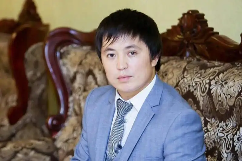 Поэт Мерей Карт: Основные проблемы Семея – безработица и низкие зарплаты