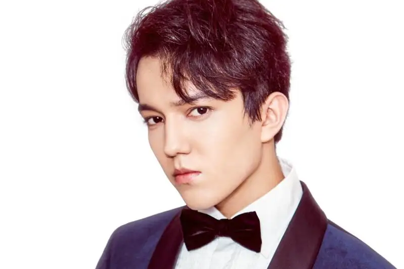 ديماش قۇدايبەرگەن ماگيستراتۋرانى اياقتاپ، ديسسەرتاتسياسىن ۇزدىك قورعاپ شىقتى