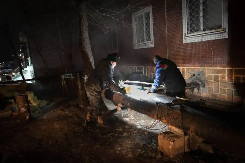 В круглосуточном режиме трудятся над восстановлением тепла в Экибастузе