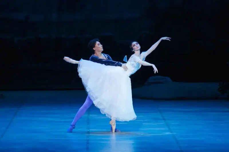 Как отмечают Международный женский день в «Астана Опера»