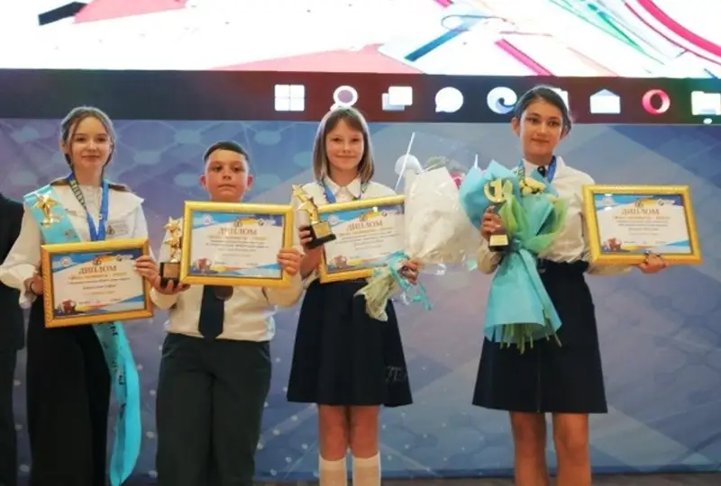 Лучших учеников года выбрали в Караганде