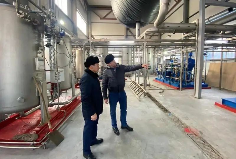 Со зловонным запахом разбирался районный аким в СКО