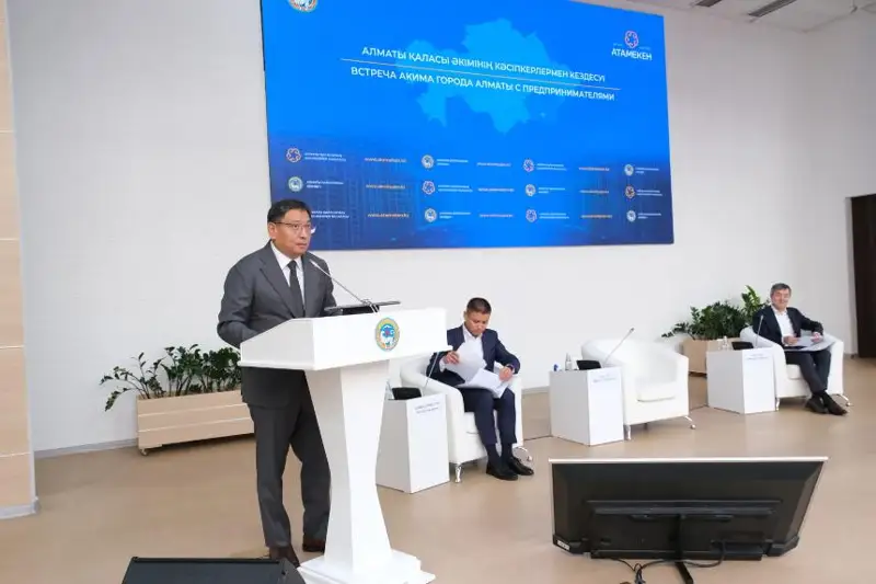 Для развития социальной инфраструктуры мы вынуждены покупать землю - Ерболат Досаев